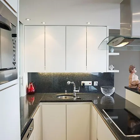 In With Ocean Views, Cleaning Included Apartment Nieuwpoort